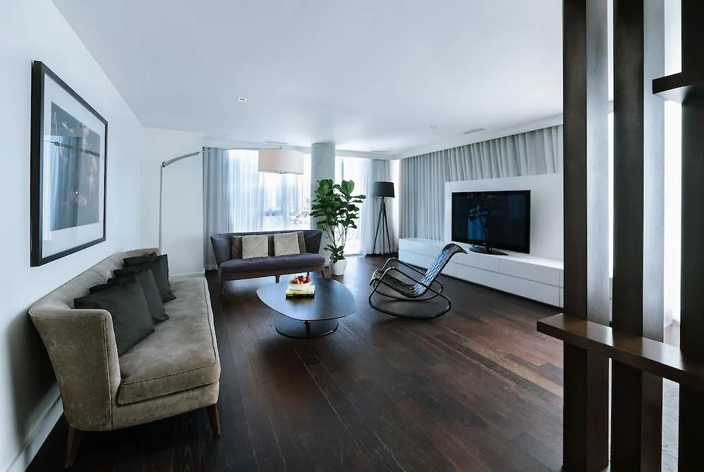 1 Hotel טורונטו 5*,  קנדה