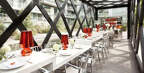 1 Hotel טורונטו 5*,