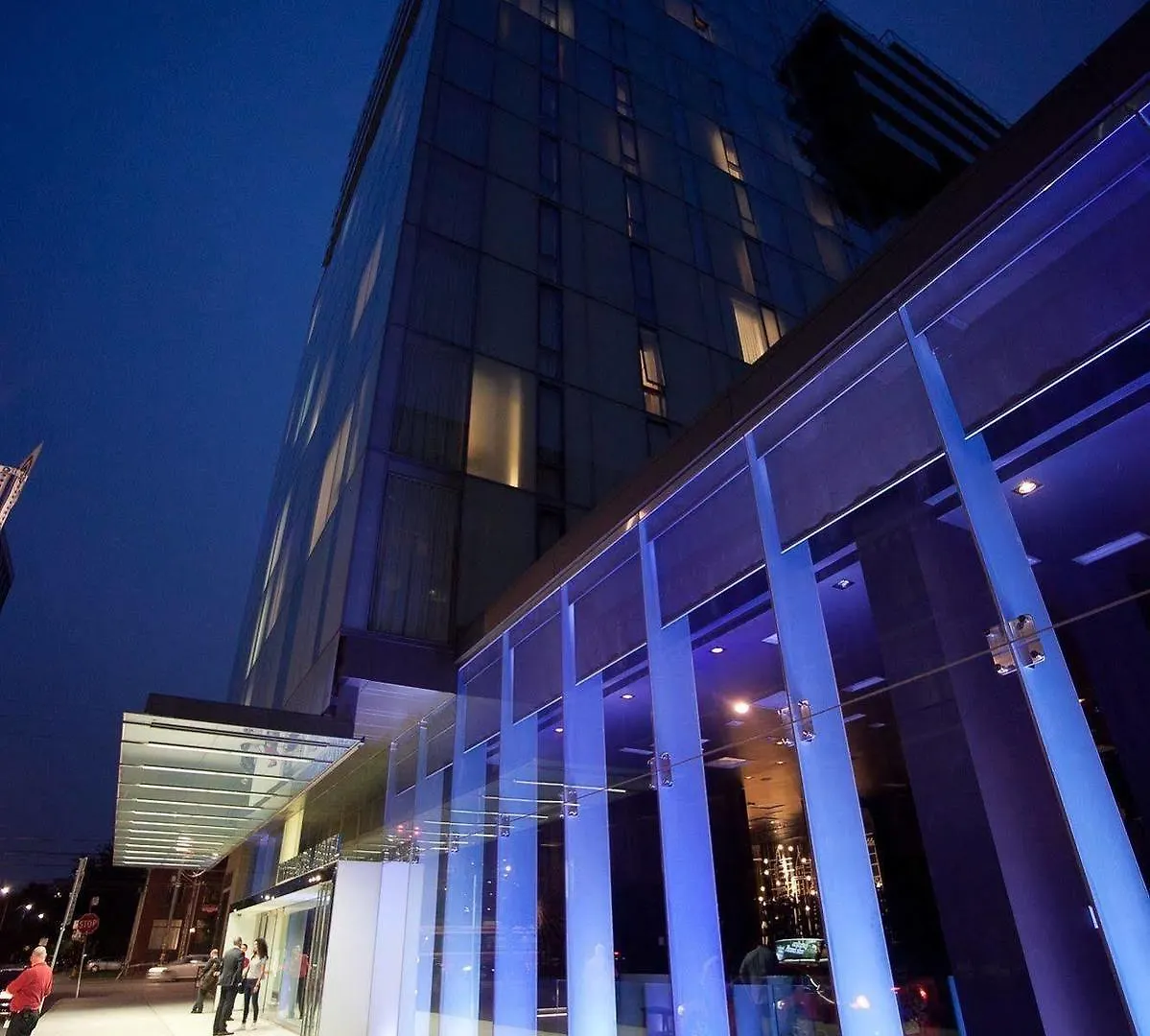 1 Hotel טורונטו